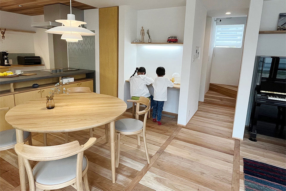 Mam EX Table &Runtom Chair Natural