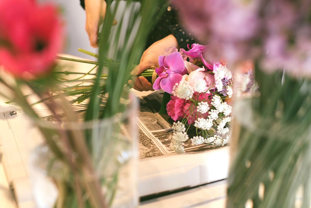 [5.7] ワークショップ　花のあるくらしを愉しむ ― 想いを贈るミニブーケづくり ―｜カンディハウス名古屋ショップ