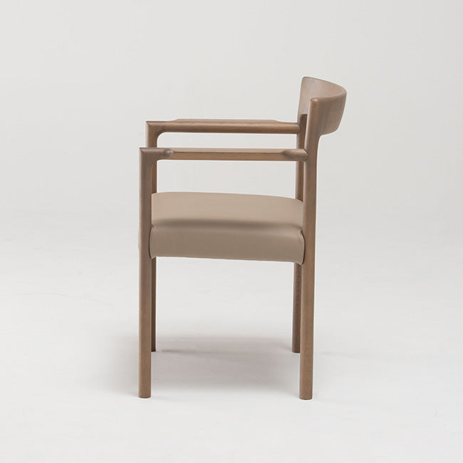 樹種・塗装:ナラ GY 張地:MG-LGY(皮革(牛))