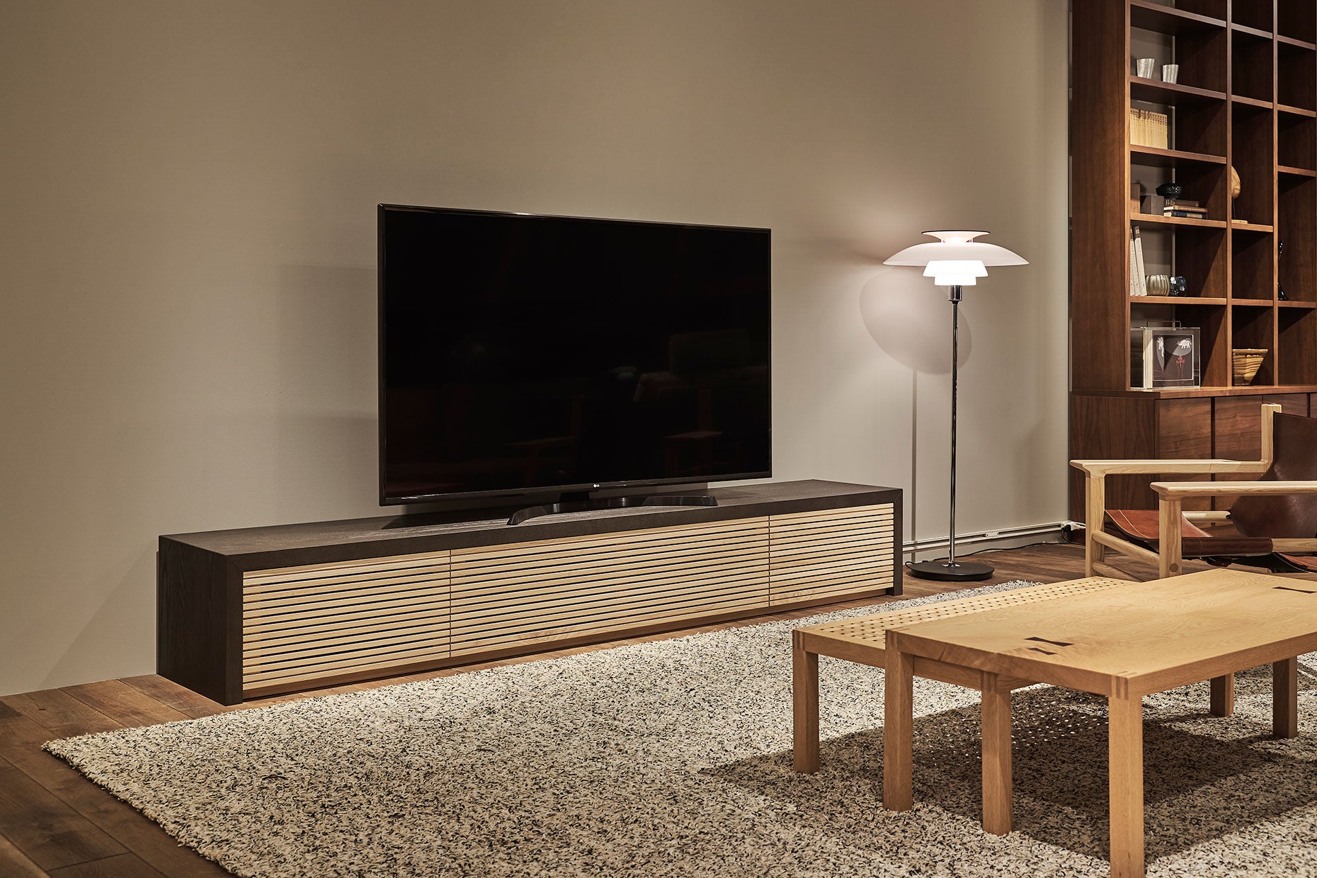 TV-169-137 樹種・塗装:北海道タモ DGY + 北海道タモ WNF