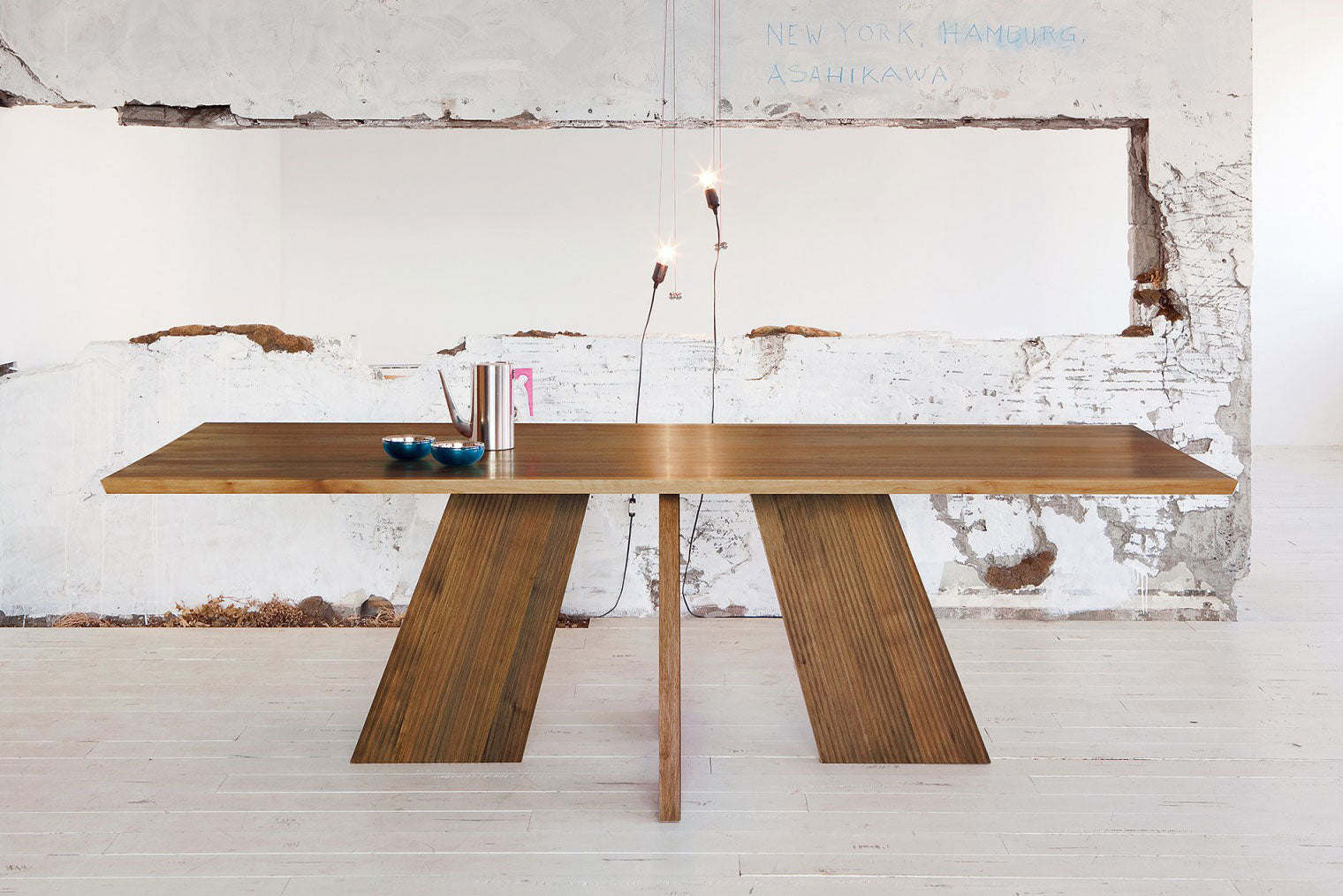 ソリッドテーブル 240×100　樹種・塗装：ウォルナット OFN