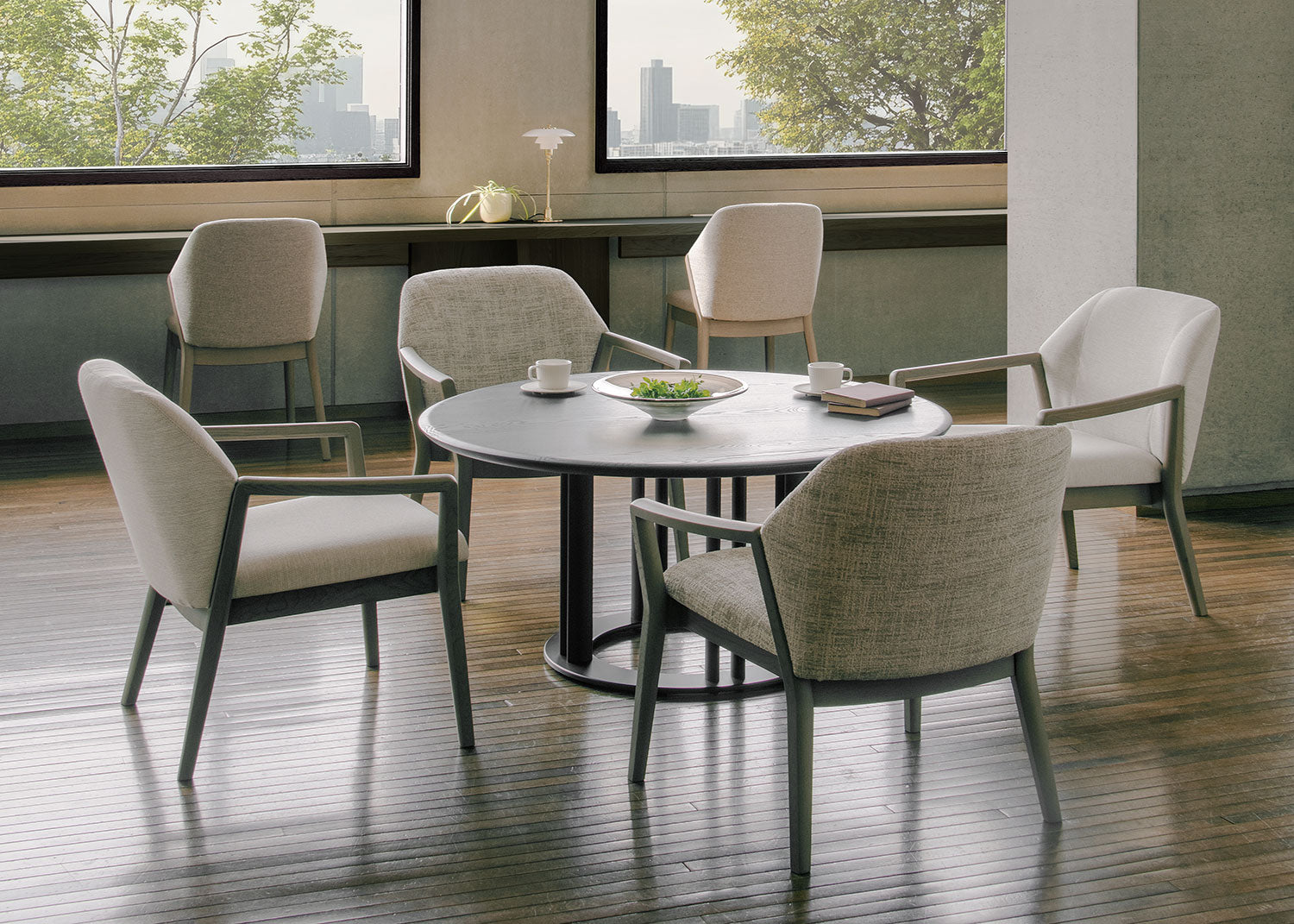 KARI リビング イージーチェアー