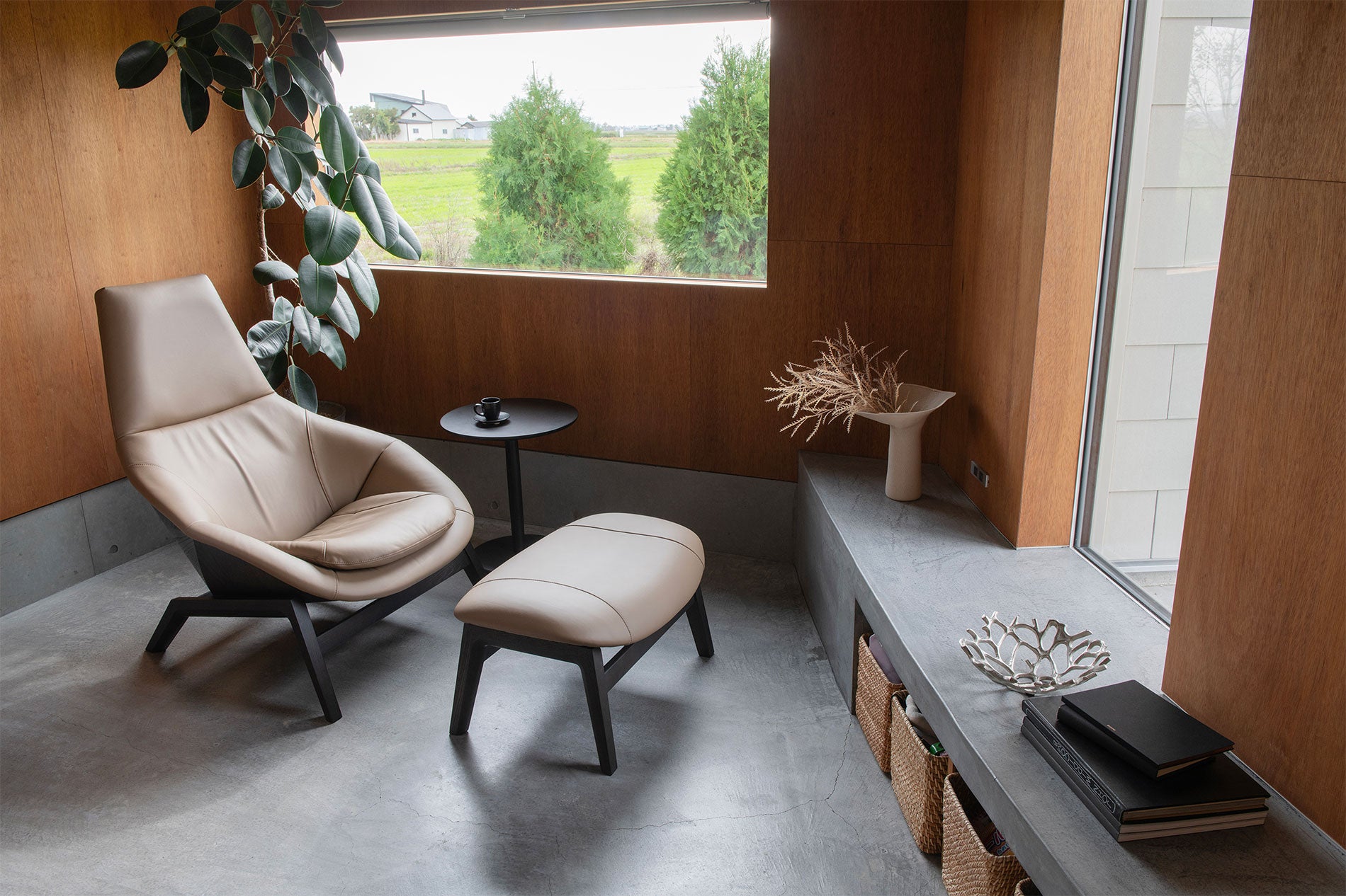 樹種・塗装:北海道タモ DGY 張地:MG-GBE/L3