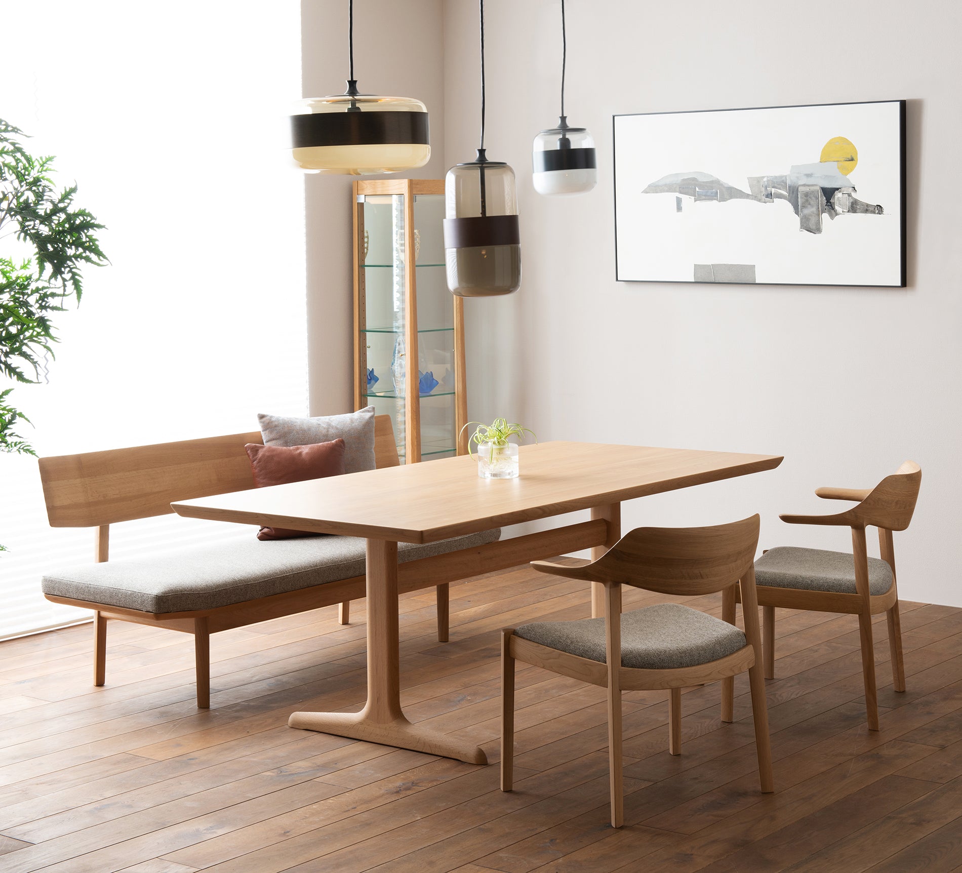 樹種・塗装:北海道ナラ WNF 張地:ブレンド LGY/F2