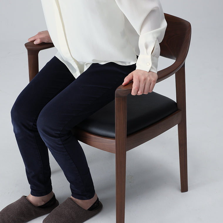 WING LUX LD アームチェアー