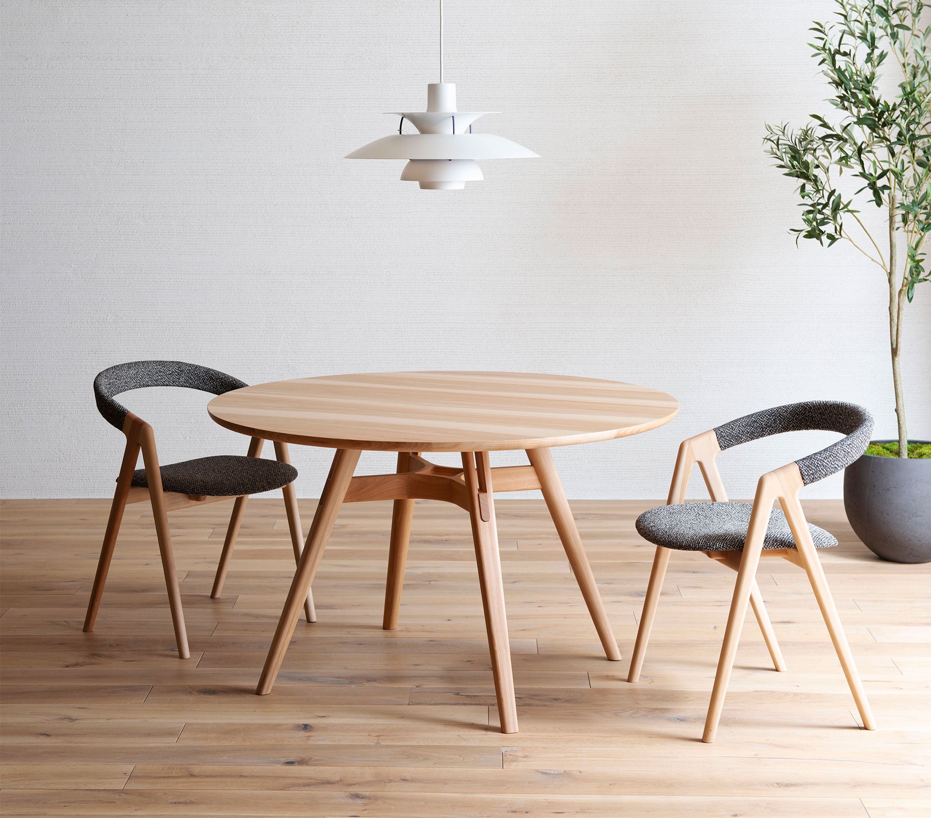 ラウンドテーブル Φ120 樹種・塗装:北海道カバ WNF