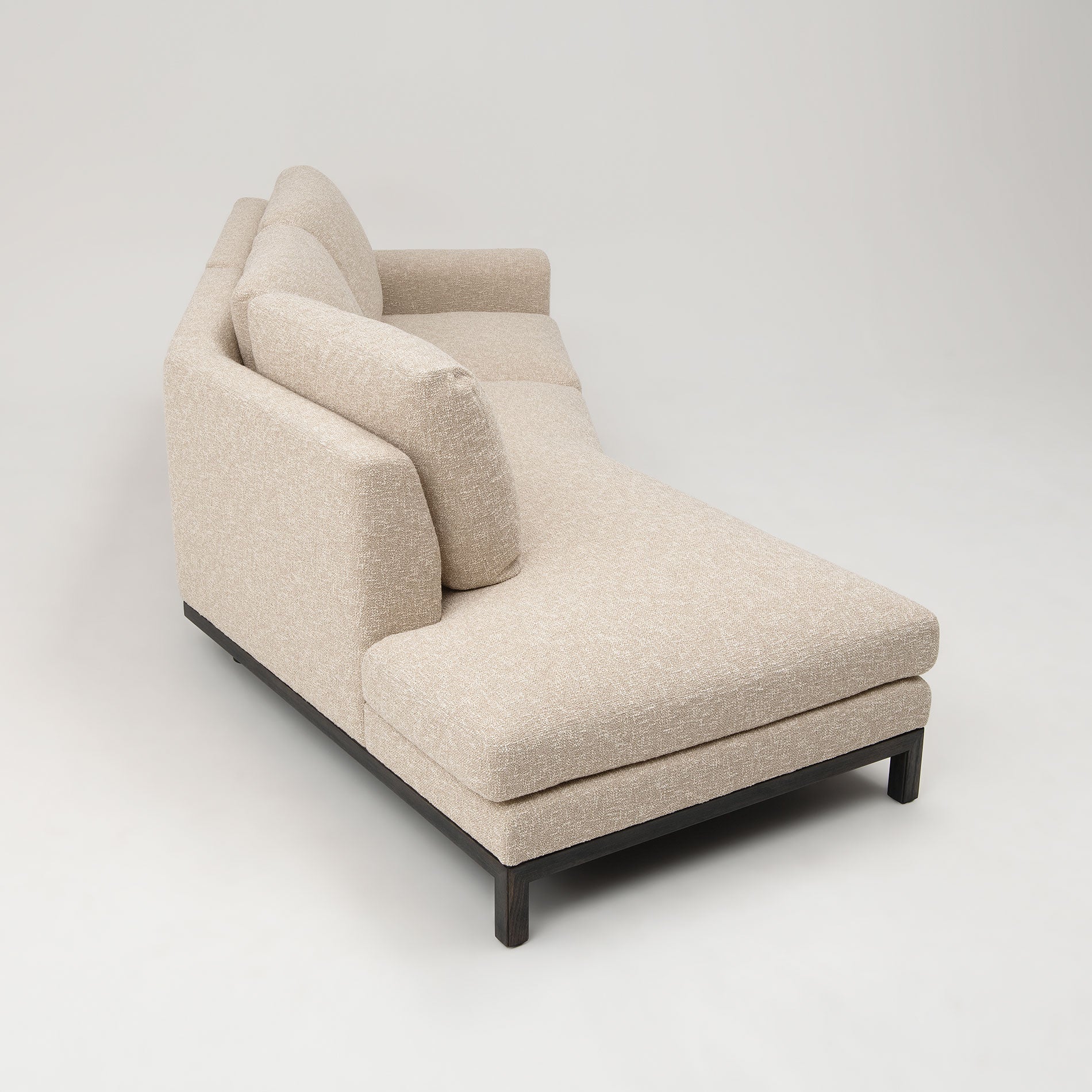 アームレスアングルソファー L, ワンアーム 90 L　樹種・塗装：北海道ニレ 消炭　張地：ゼロ LBE/F5